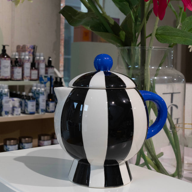 Tea Pot - Black White stripes