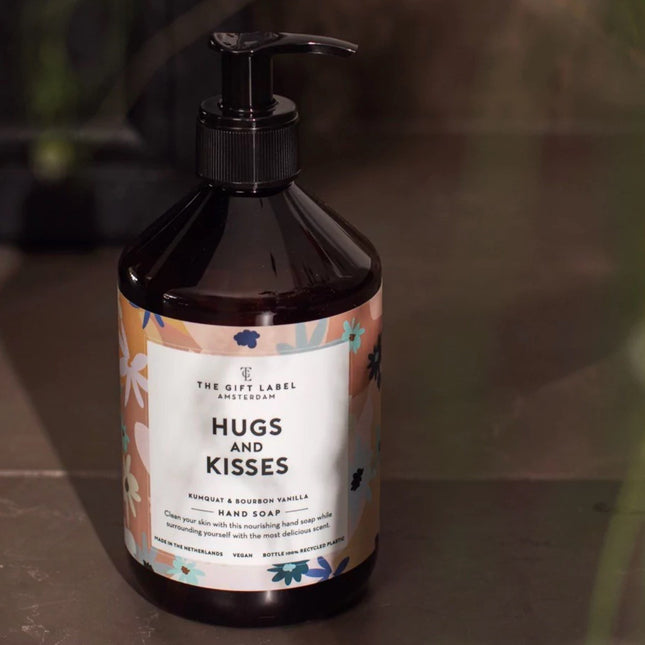 The Gift Label Handzeep - Hugs and kisses